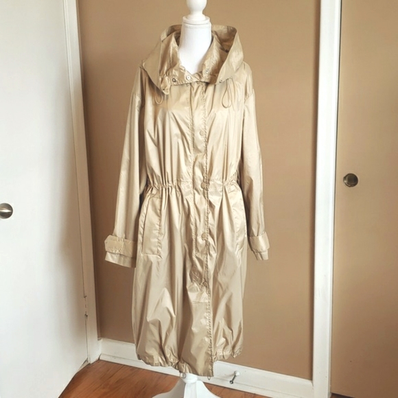 NWT Light packable Rain Coat H&M - Picture 1 of 15